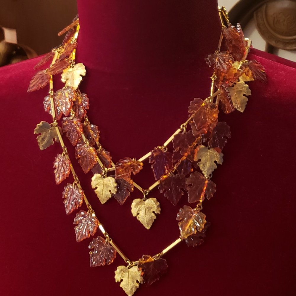 Rare Vintage Celluloid Autumn Leaves Necklace - Picture 13 of 13